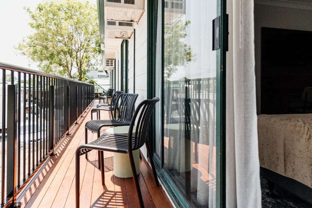 Balkón nebo terasa v ubytování Wallaby Hotel