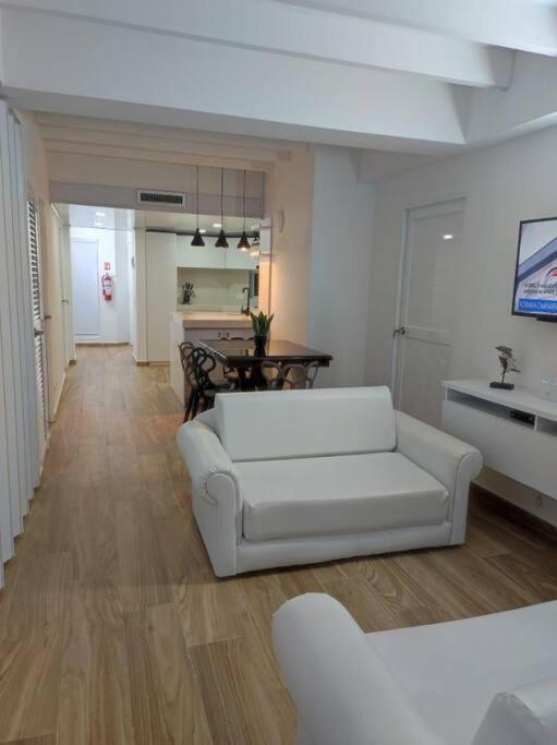 Posezení v ubytování Apartamentos Top Hansa Alfrente de la playa