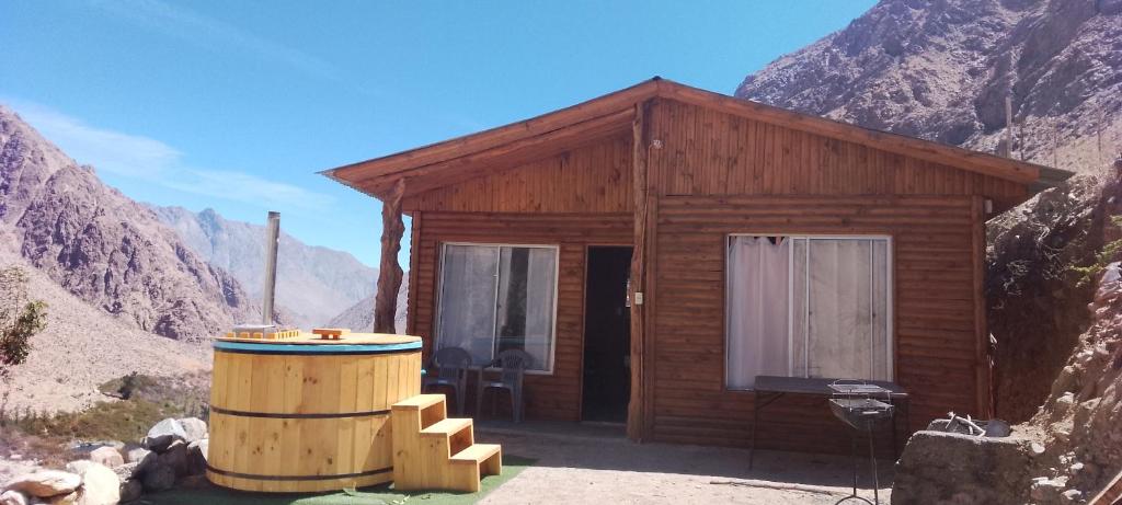 Hermosa cabaña para 4 personas con tinaja-Cochiguaz Valle de Elqui om vinteren