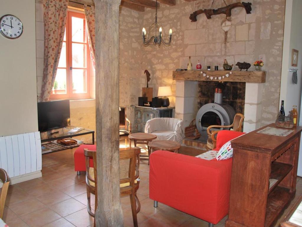 Gîte de charme en Touraine du Sud avec cheminée, jardin clos et équipement bébé, proche Loches - FR-1-381-40 - Holiday Home (7 Volwassenen)