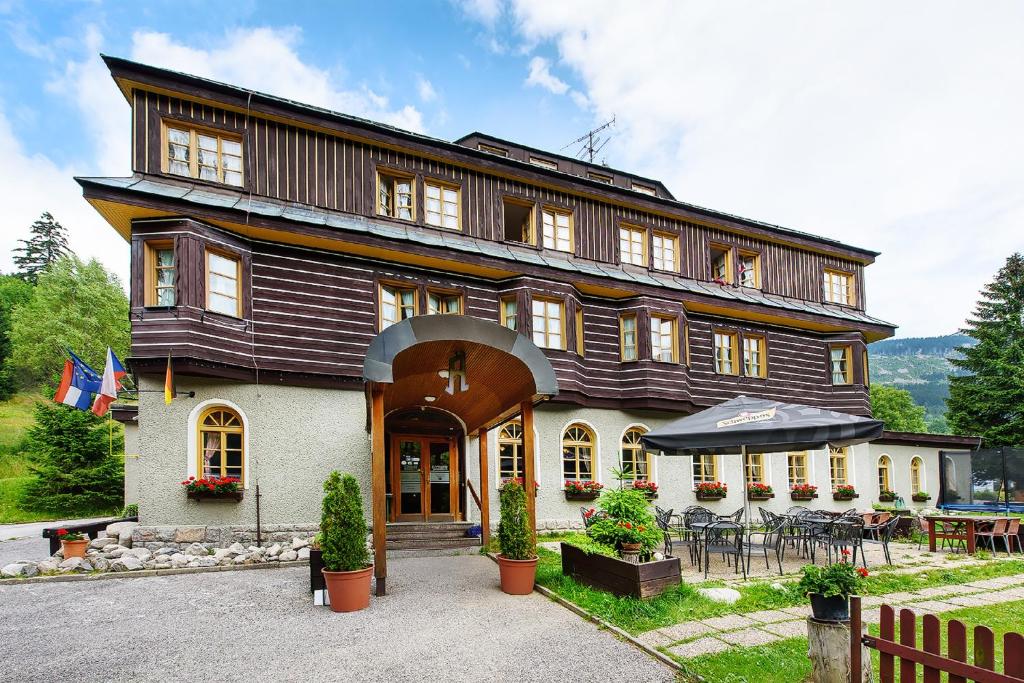 Alpský Hotel, Špindlerův Mlýn – Updated 2024 Prices