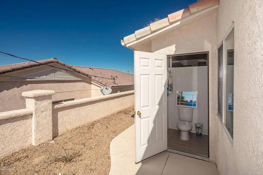 Fotografie z fotogalerie ubytování HavaMemorable Stay Pool Spa Firepit VIEWS! v destinaci Lake Havasu City