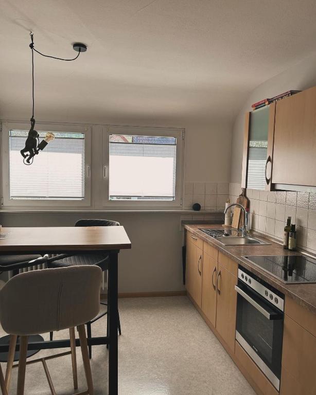 Kuchyň nebo kuchyňský kout v ubytování Ferienwohnung Rebblick