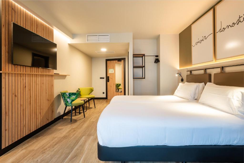 Postel nebo postele na pokoji v ubytování Leonardo Boutique Hotel San Sebastián