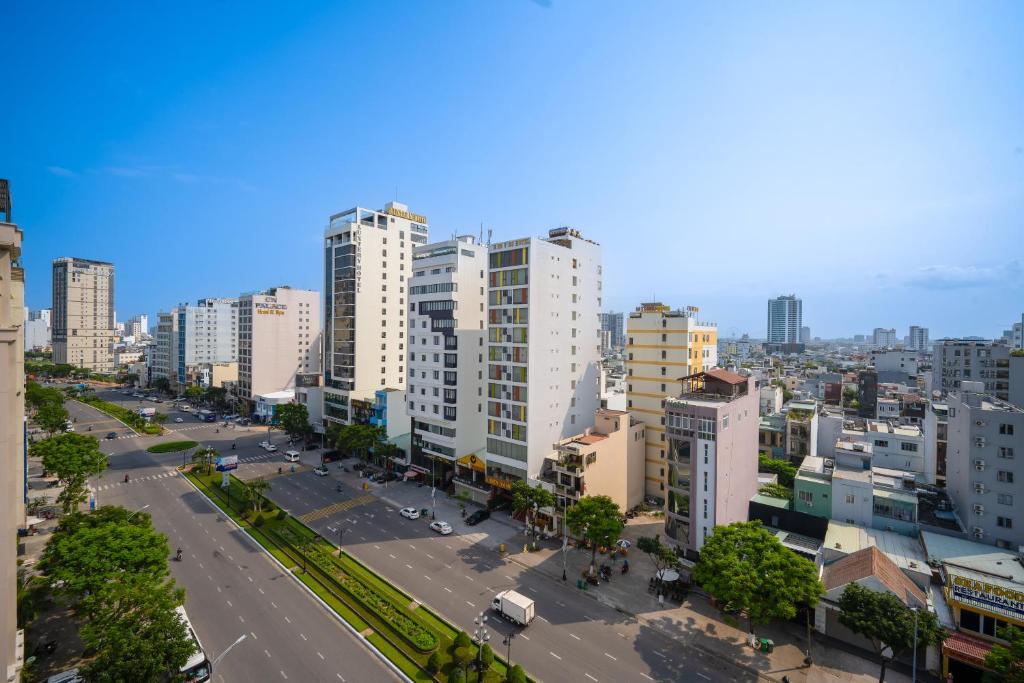 Nespecifikovaný výhled na destinaci Danang nebo výhled na město při pohledu z hotelu