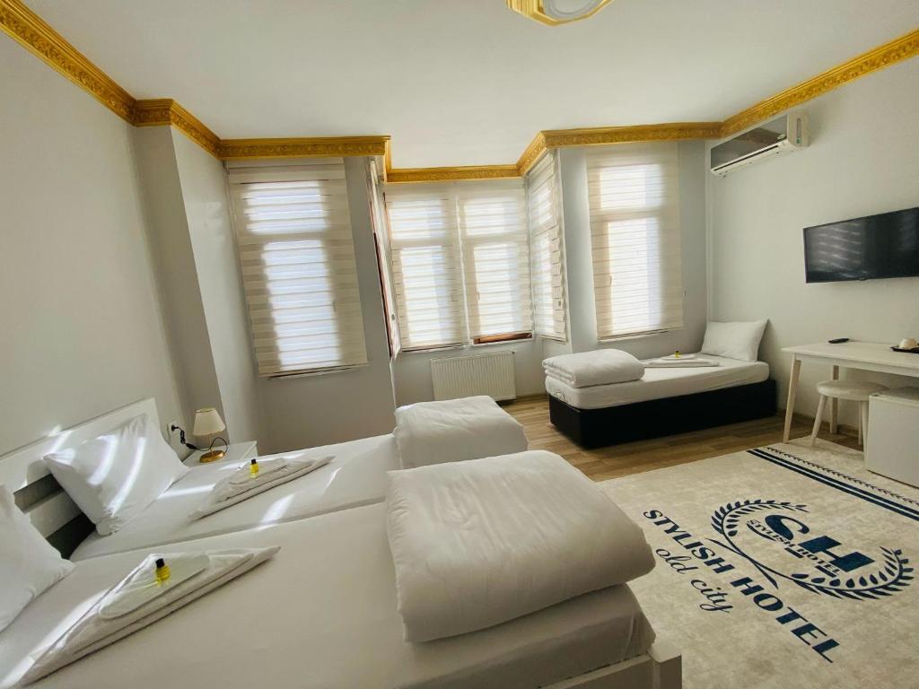 Stylish Hotel Old City - Triple Room
