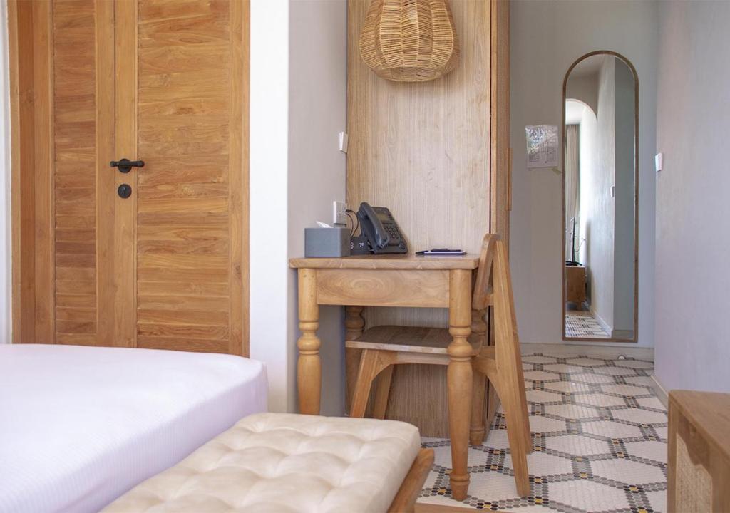 Stone Beach Club - 7