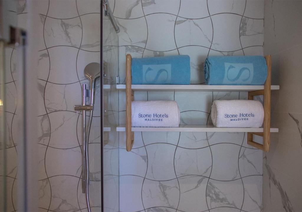 Stone Beach Club - 12