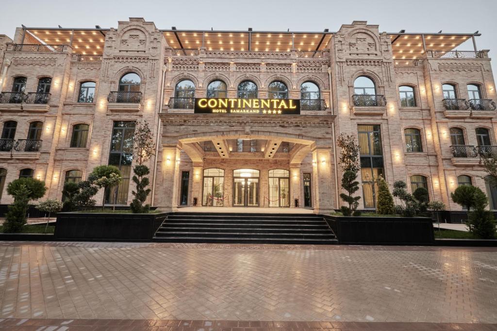 Фасад или вход в Continental Hotel Samarkand