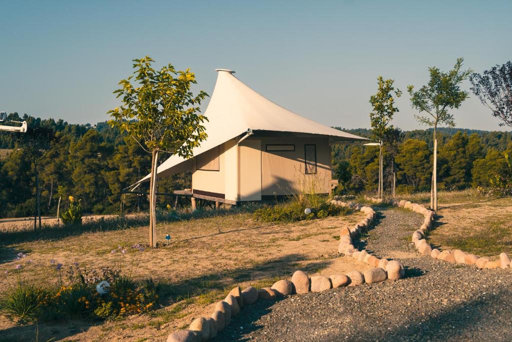 Příroda nedaleko luxury tent