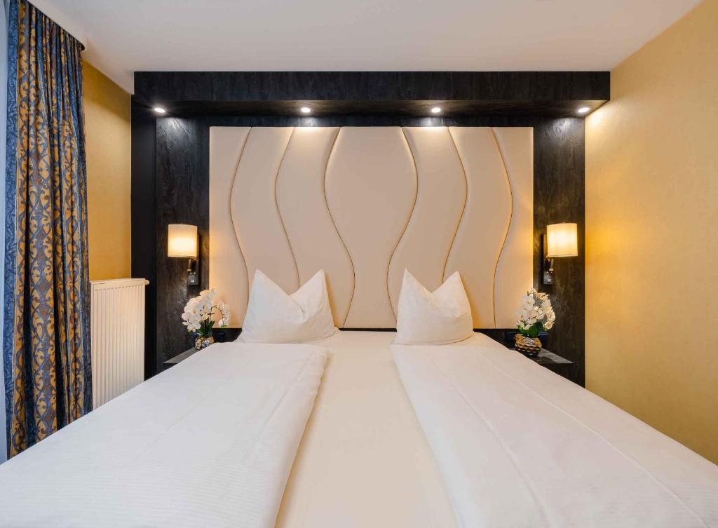 PLAZA INN Köln Pulheim - King Room
