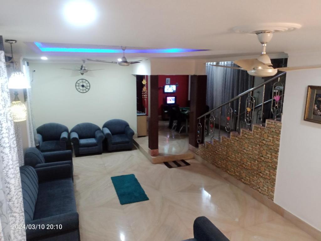 Χώρος καθιστικού στο LOZZY HOMESTAY