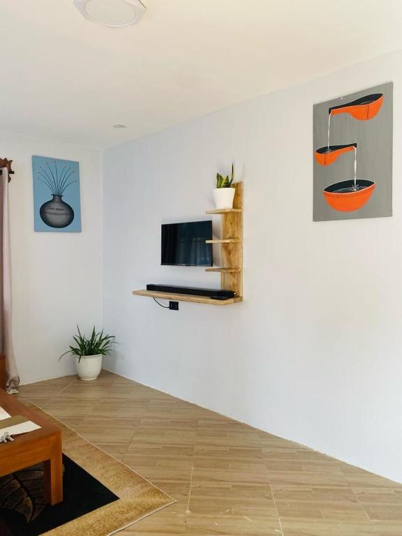 Venem Apartment (Rhino), Mkulat (updated prices 2024)