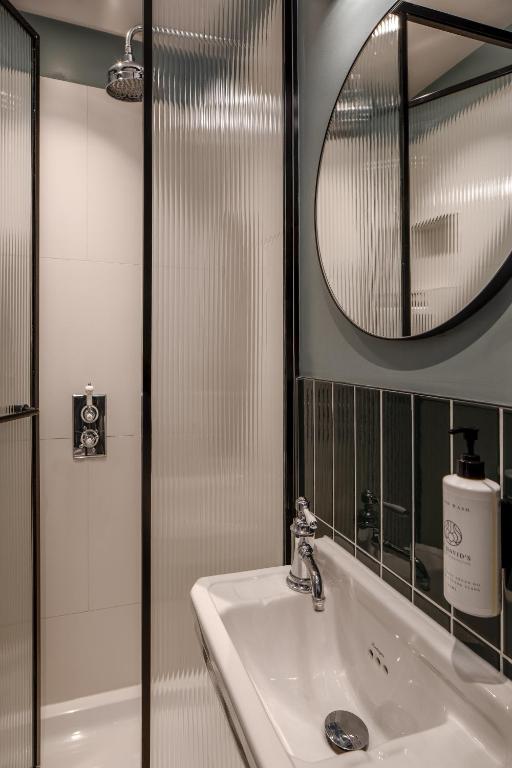 St. David's Hotels Paddington - Resim 15