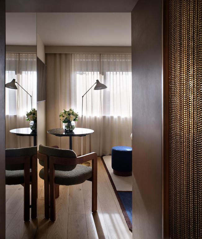 The Hari London - Resim 14