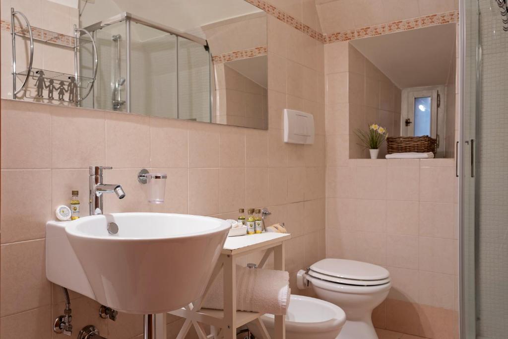 Koupelna v ubytování Casa Vèra Camelia Apartment