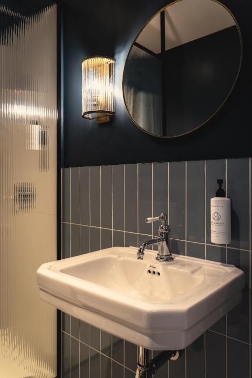 St. David's Hotels Paddington - Resim 41