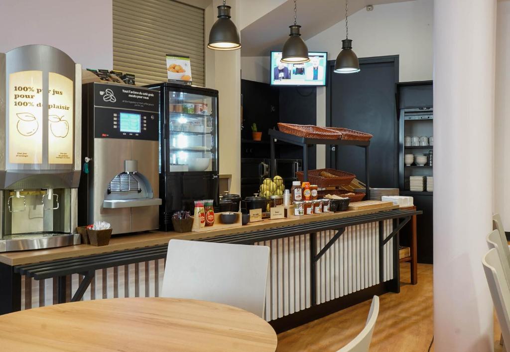 B&B HOTEL Marseille Centre Vieux Port - Resim 6