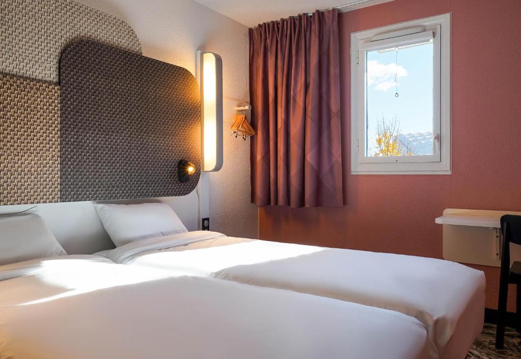 B&B HOTEL Marseille Parc Chanot - Resim 11