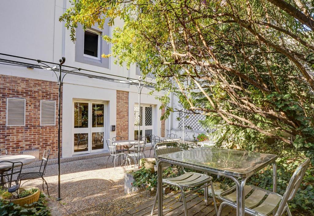 B&B HOTEL Marseille Parc Chanot - Resim 21