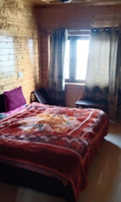 Pinez Guest House , Anantnag - Chambre Double