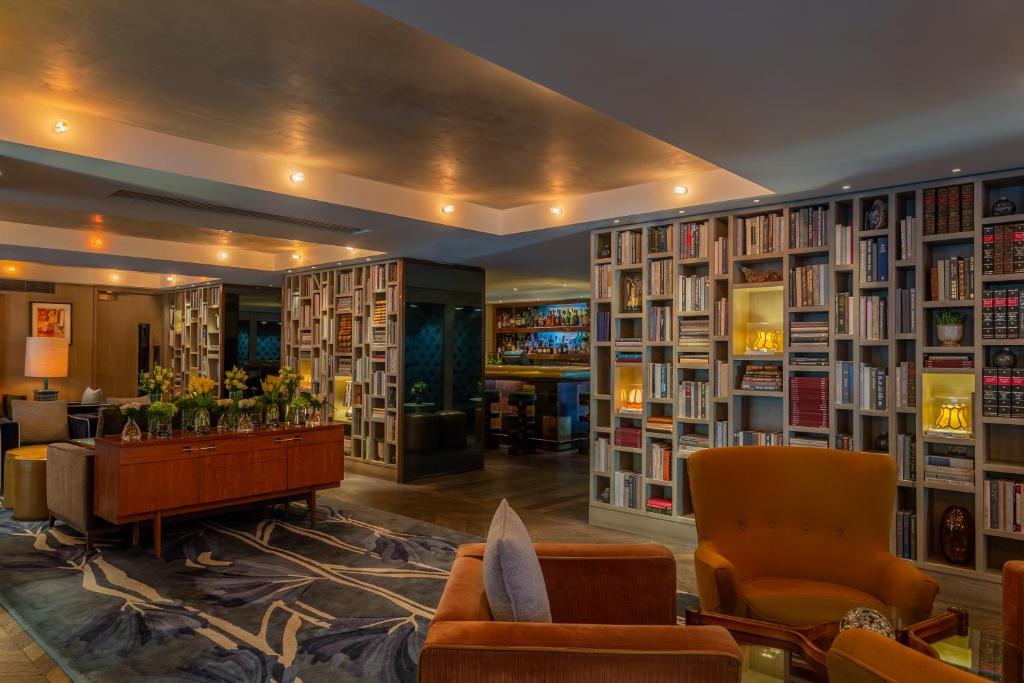 The Hari London - Resim 29