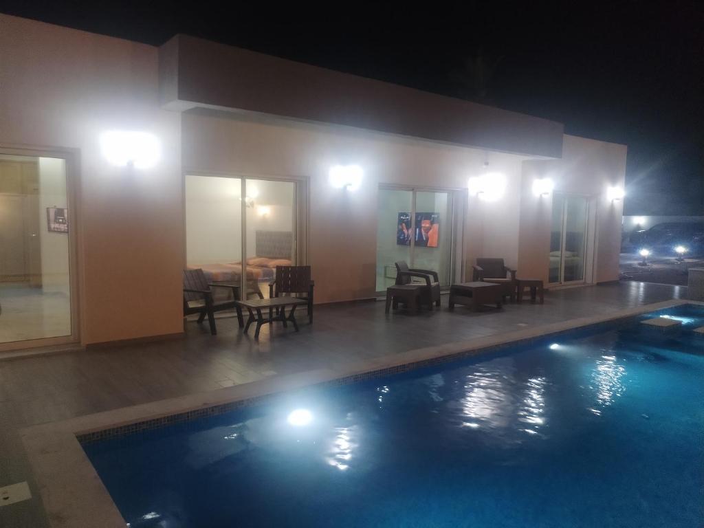 Bazén v ubytování Villa du Soleil - Style moderne nebo v jeho okolí