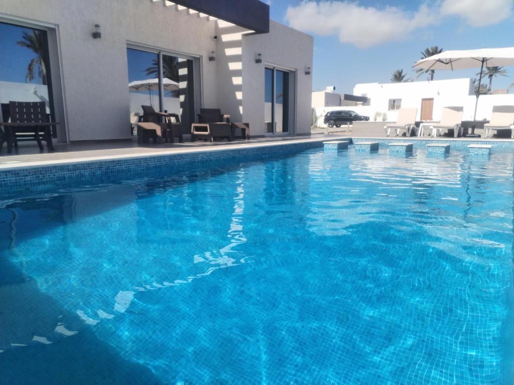 Bazén v ubytování Villa du Soleil - Style moderne nebo v jeho okolí
