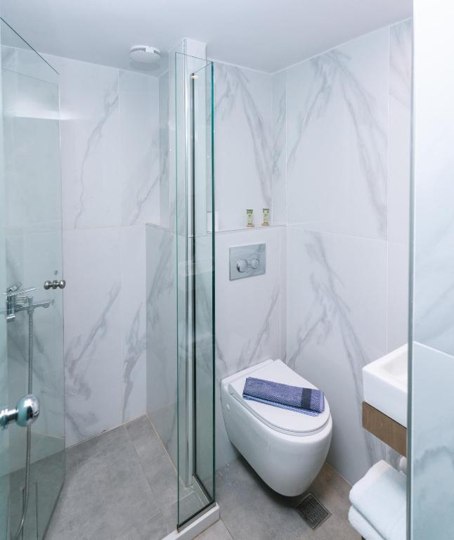 Alcyone Studios and Apartments - 14