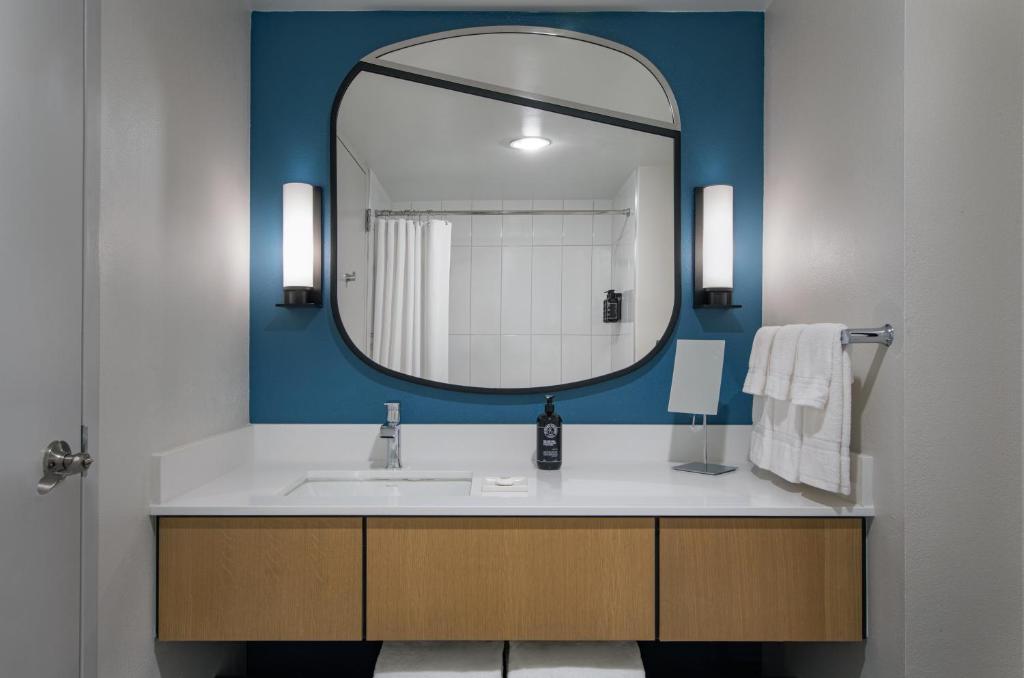 Hotel Landy Orlando Universal Blvd, a Tribute Portfolio Hotel - 