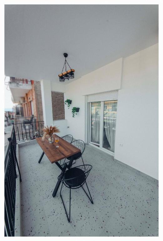 Arias Apartments - Estudio Con Terraza