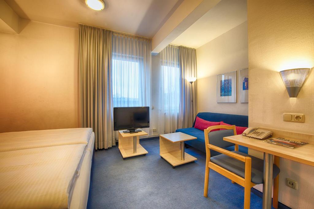 enjoy hotel Berlin City Messe - Resim 8