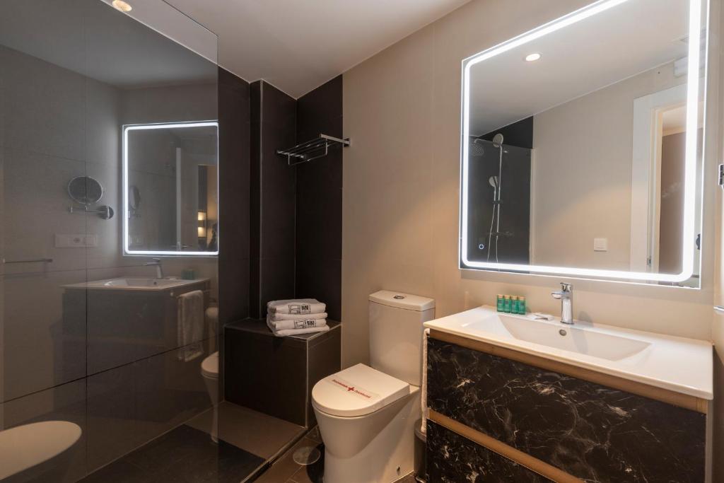 BiBo Suites Palacio de Portago - Resim 39