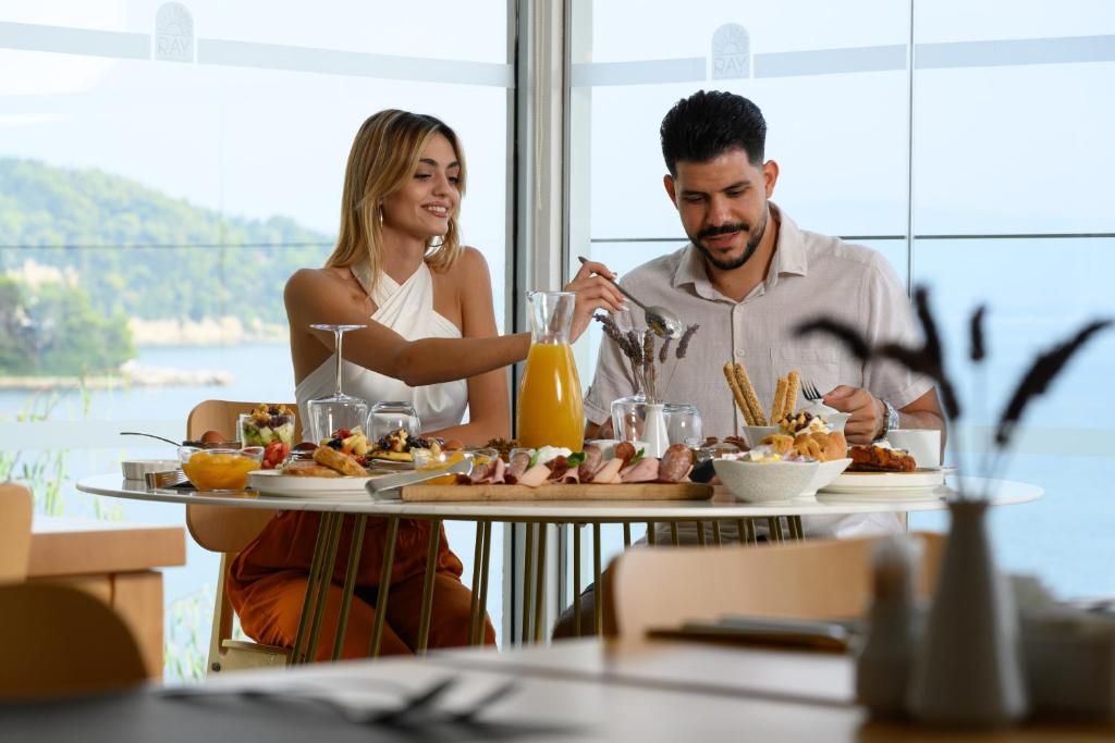 Ray Hotel Corfu - 10