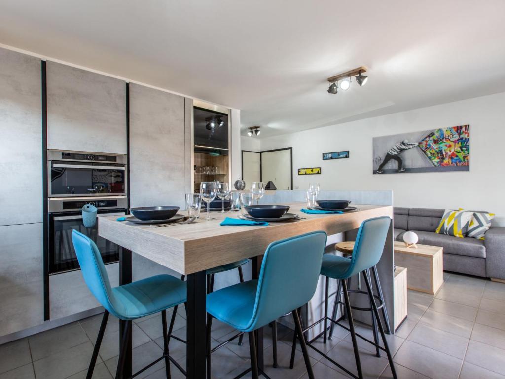 Η κουζίνα ή μικρή κουζίνα στο Apartment Clair de Dune-3 by Interhome