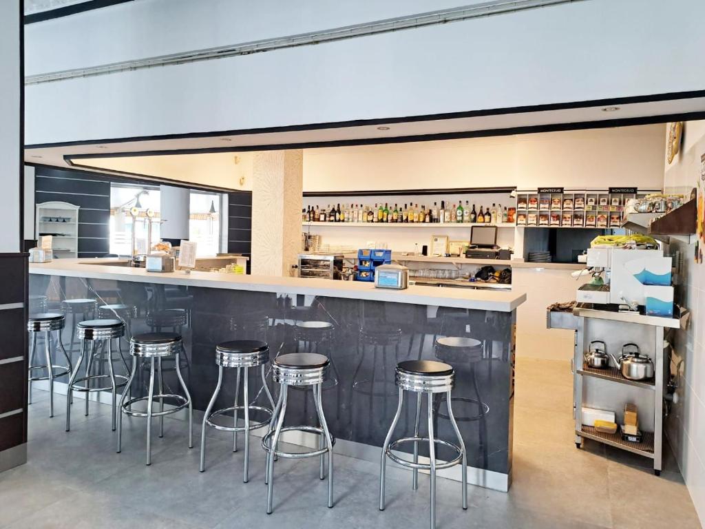 Lounge nebo bar v ubytování Hotel Costamar