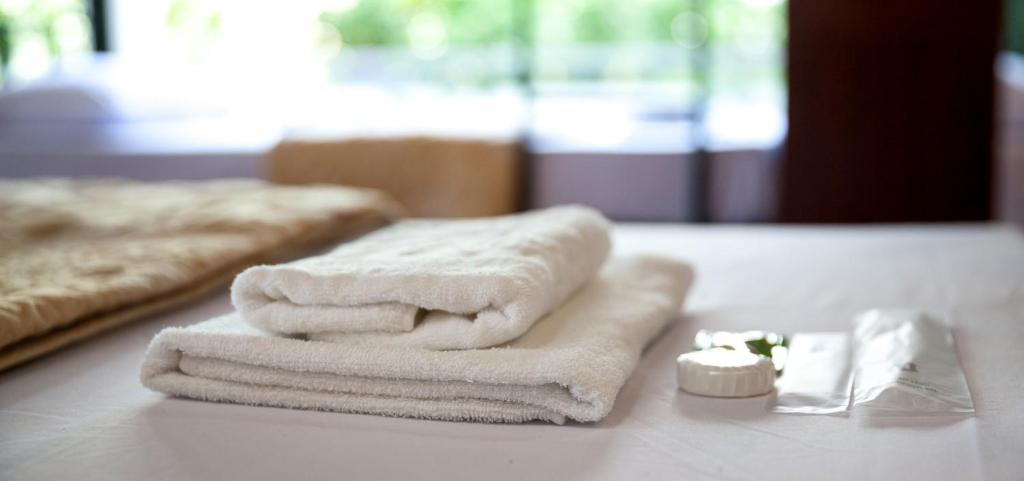 Gieng Ngoc Sea moutain View Cat Ba - 12