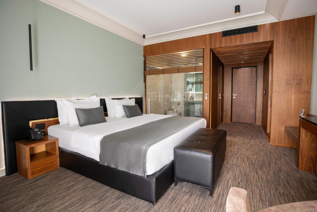 Select Hill Resort - Image 11
