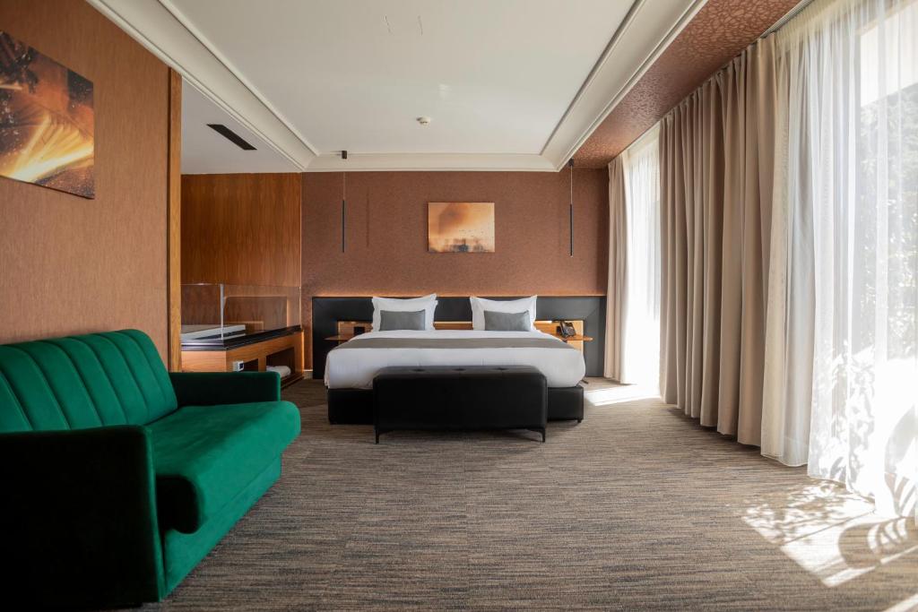 Select Hill Resort - Image 2