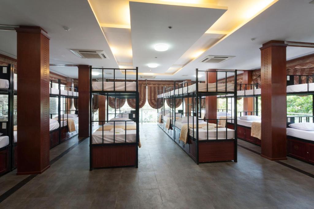 Gieng Ngoc Sea moutain View Cat Ba - 9