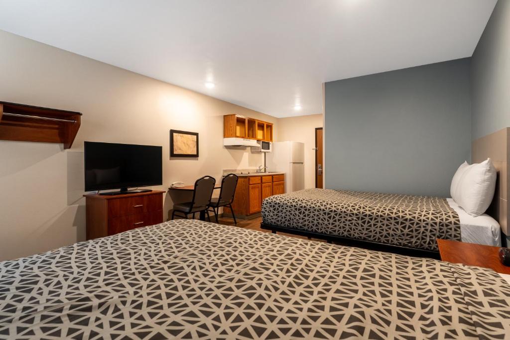 WoodSpring Suites Macon North photo