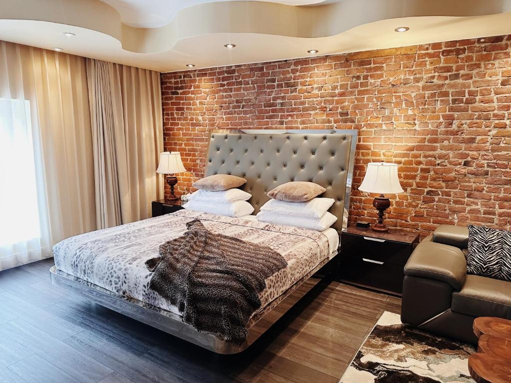 
King Room with Spa Bath
