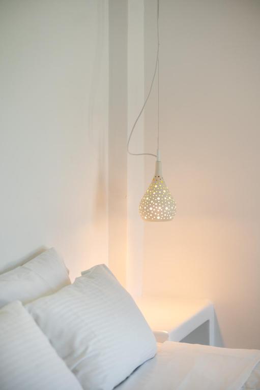 Amphitrite Suites Santorini - 14