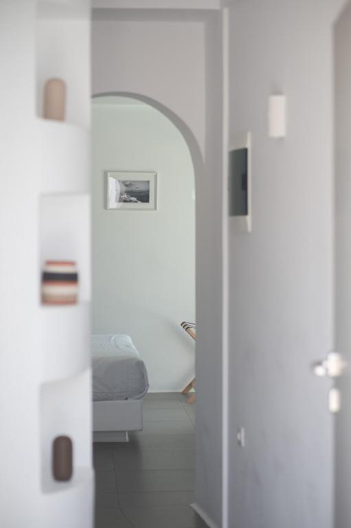 Amphitrite Suites Santorini - 18