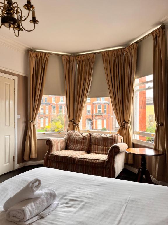 The Mountford Hotel - Free Parking photo
