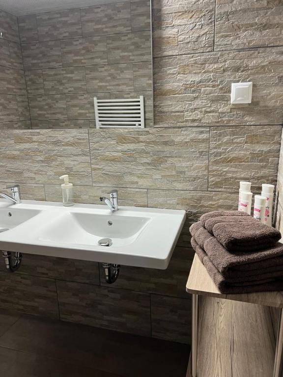 A bathroom at Haus Kärnten