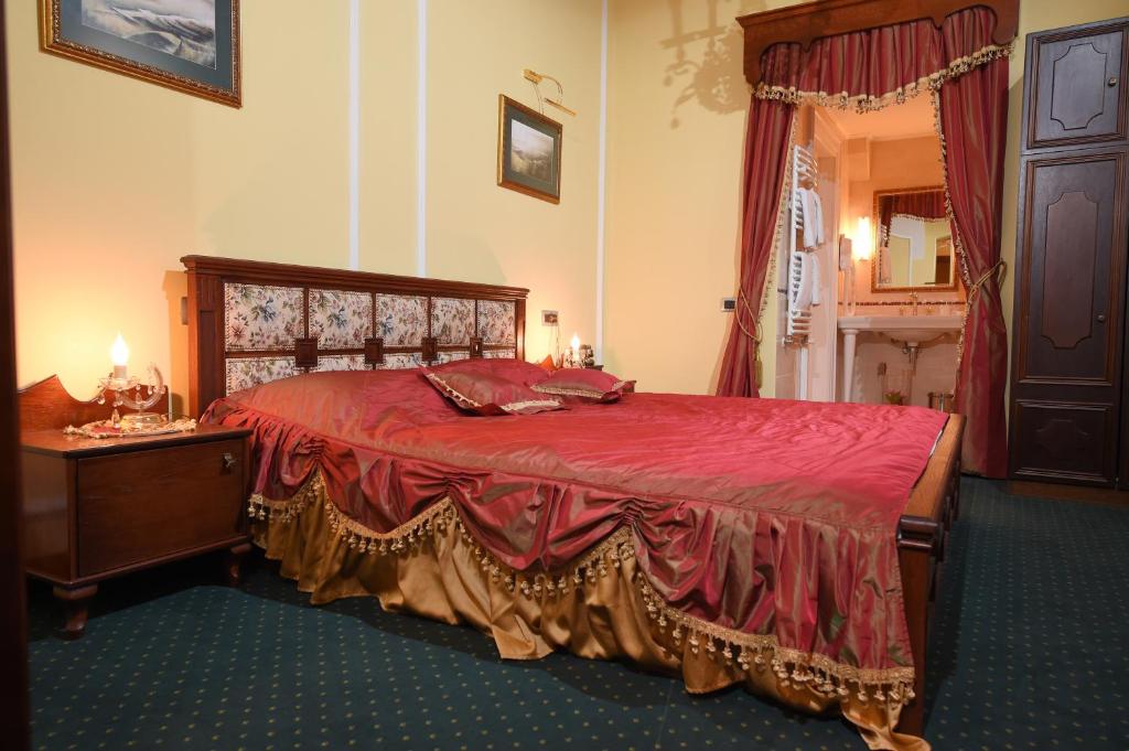 
Suite with Fortress View
