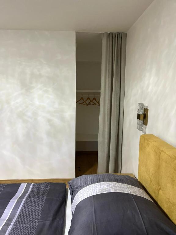 Posteľ alebo postele v izbe v ubytovaní Apartment Lothse Shar