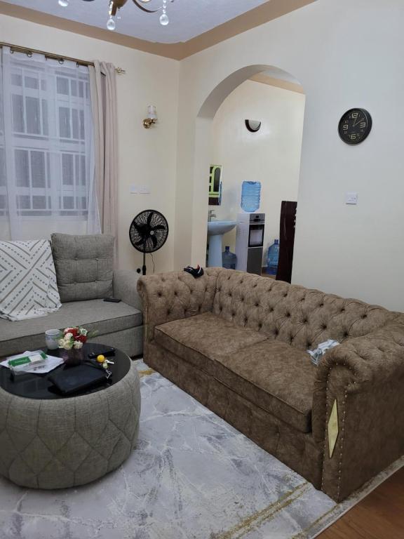 Khu vực ghế ngồi tại Gloria House