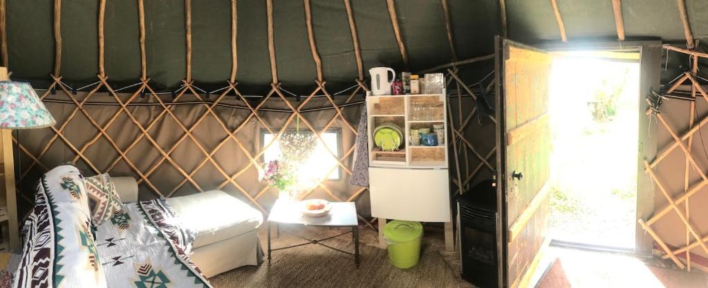 Imagen de la galería de Yurt Between Lilac and Fuchsia, en Mountshannon